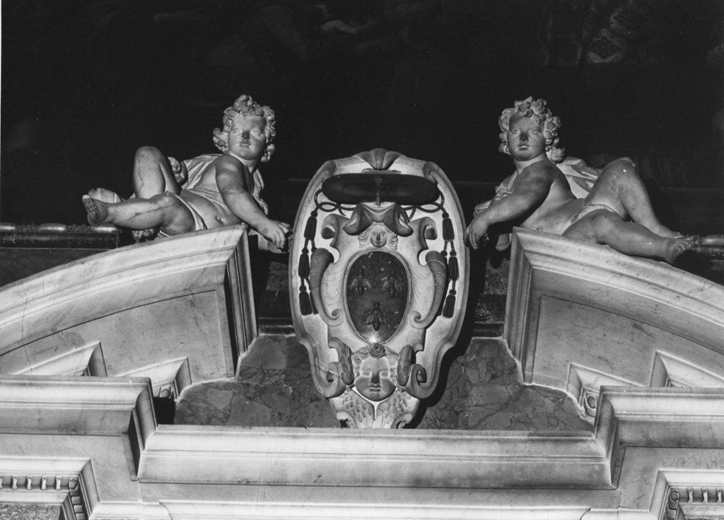 Angeli reggistemma (gruppo scultoreo) by Bernini Pietro (sec. XVII)